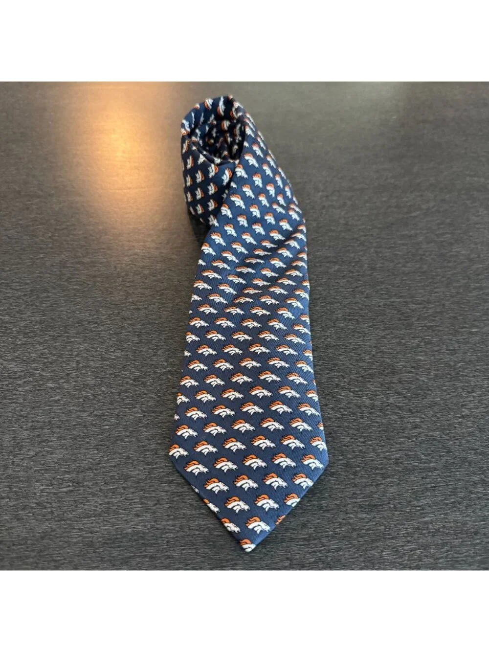 Vineyard Vines Custom Collection NFL Broncos Denver 100% Silk Tie Hand Made USA